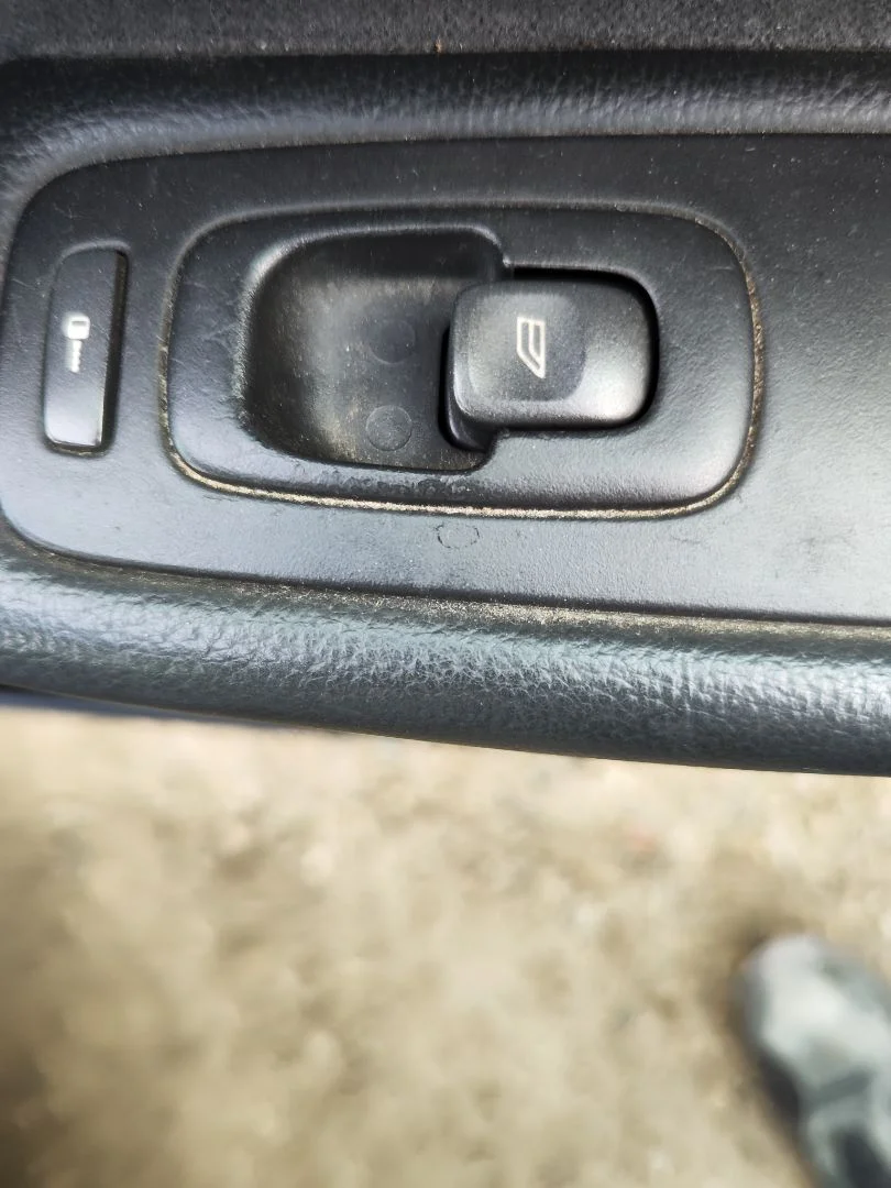 Foto de MANDO ELEVALUNAS DELANTERO DERECHO VOLVO S80 BERLINA 2.4 CAT (140 CV / 103 KW)