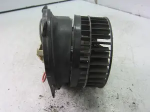 Foto de VENTILADOR CALEFACCION MERCEDES-BENZ CLK (BM 208) COUPE 2.0 Compresor CAT (163 CV / 120 KW) referencia 2028207310 foto 4