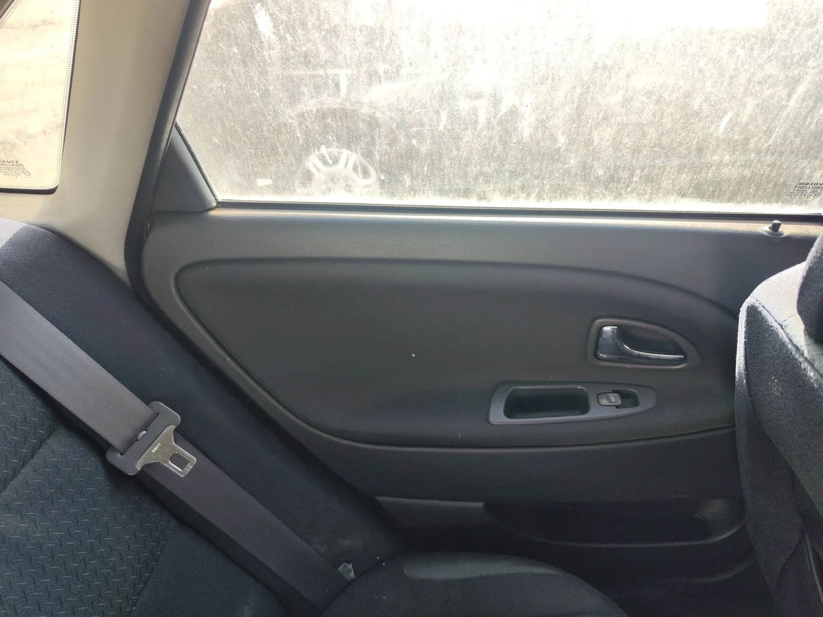 Foto de GUARNECIDO PUERTA TRASERA IZQUIERDA VOLVO S40 BERLINA 1.9 Diesel CAT (116 CV / 85 KW) referencia 30867964