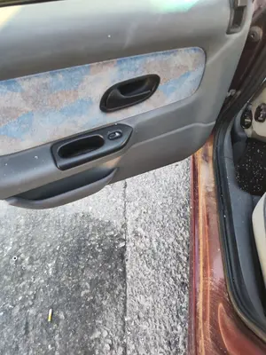 Foto de ELEVALUNAS TRASERO IZQUIERDO RENAULT LAGUNA (B56) 2.0  (113 CV / 83 KW)