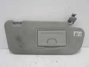 Foto de PARASOL DERECHO MAZDA 3 BERLINA (BK) 2.0 Diesel CAT (143 CV / 105 KW) referencia 566470312 foto 2