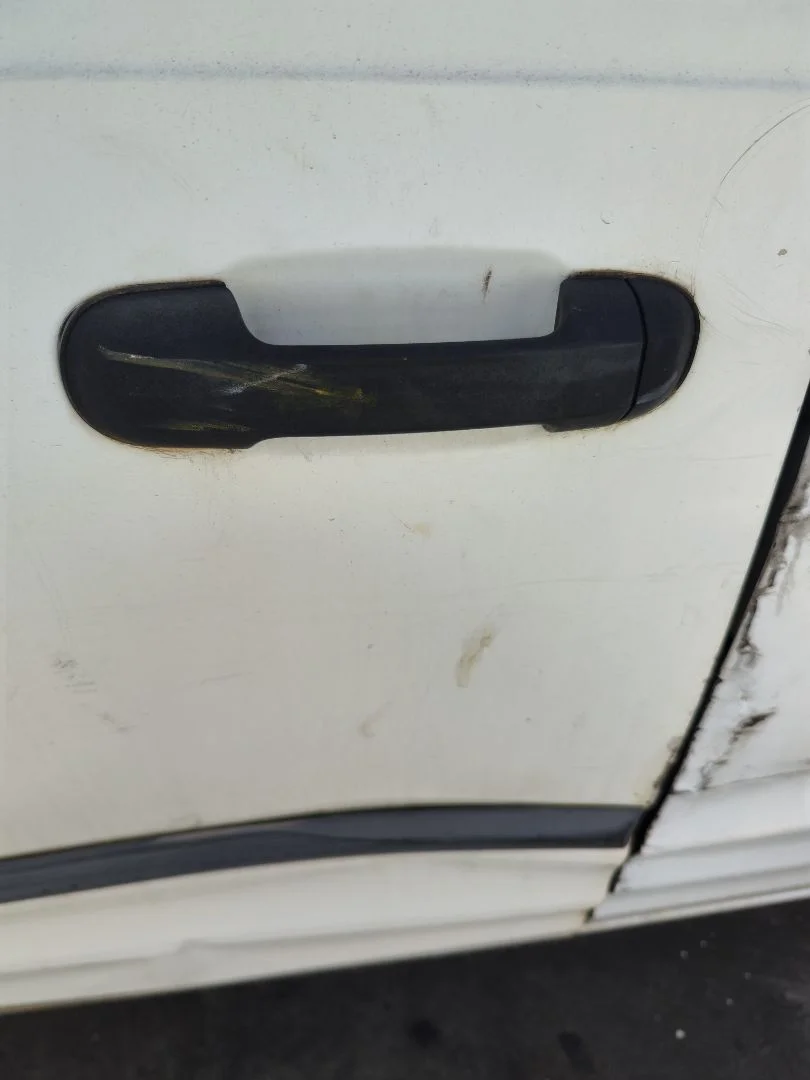 Foto de MANETA EXTERIOR LATERAL DERECHA FORD TRANSIT CONNECT (TC7) 1.8 TDCi CAT (90 CV / 66 KW)