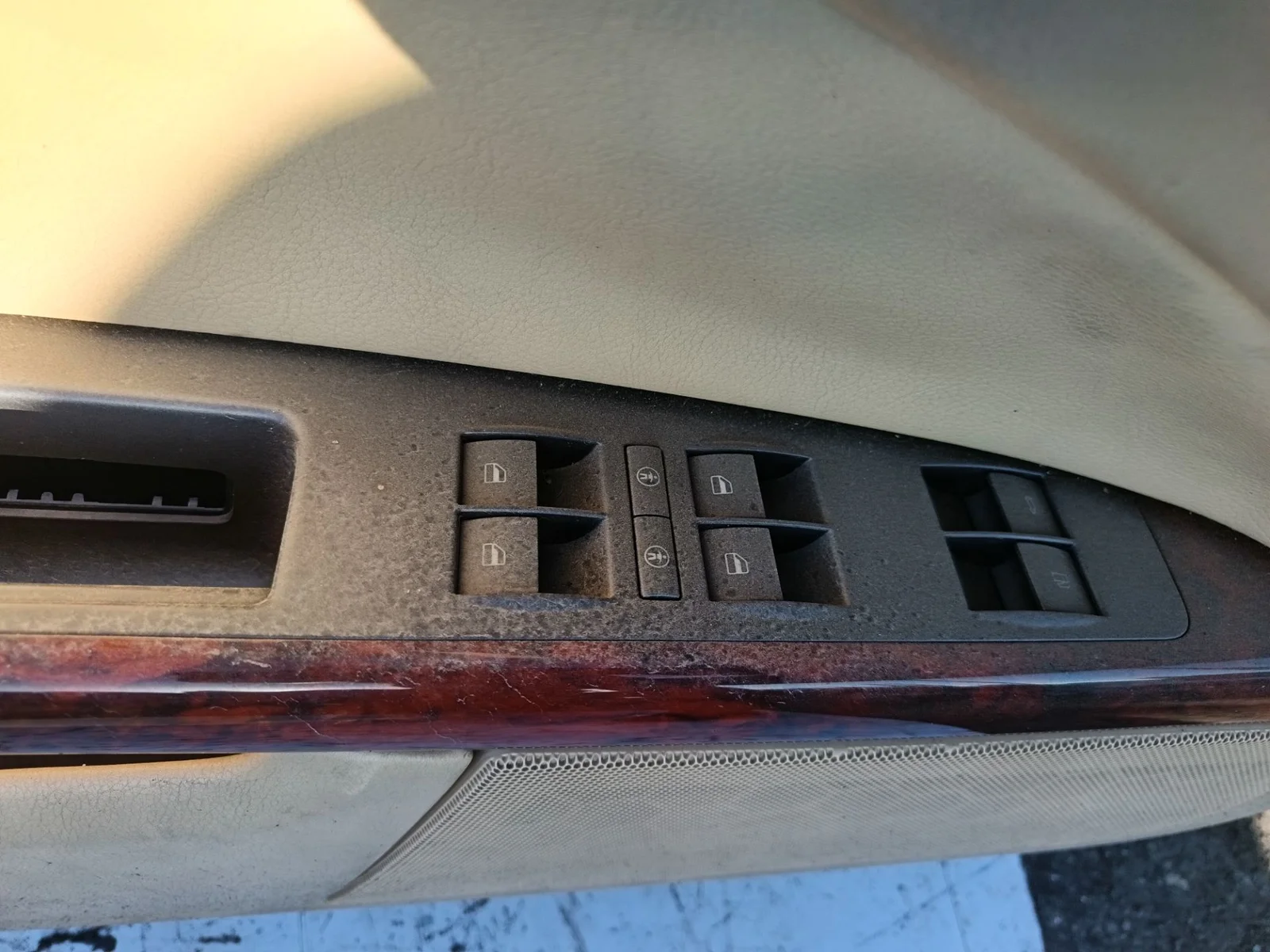 Foto de MANDO ELEVALUNAS DELANTERO IZQUIERDO VOLKSWAGEN PHAETON (3D2/3D8) 6.0 W12 48V CAT (BAN) (420 CV / 309 KW)