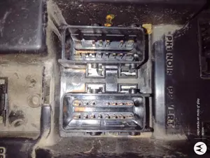 Foto de CAJA RELES / FUSIBLES PEUGEOT 307 (S1)(04.2001) 2.0 HDi CAT (90 CV / 66 KW) referencia 9651196980 foto 5