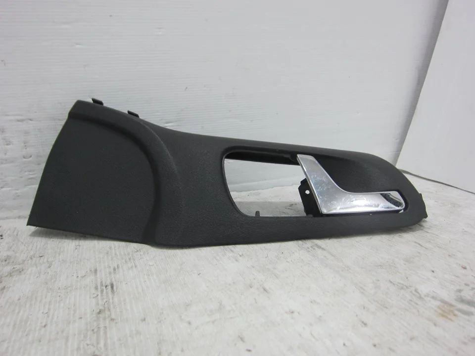 Foto de MANETA INTERIOR DELANTERA DERECHA SKODA OCTAVIA COMBI (1U5) 1.9 TDI (101 CV / 74 KW) referencia 1U0837248B