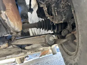 Foto de BRAZO SUSPENSION DELANTERO IZQUIERDO PEUGEOT 309 1.6  (88 CV / 65 KW)
