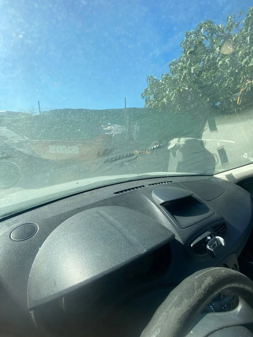 Foto de SALPICADERO RENAULT CLIO III 1.5 dCi Diesel (68 CV / 50 KW)