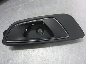 Foto de MANETA INTERIOR DELANTERA DERECHA SEAT LEON (5F1) 1.6 TDI (105 CV / 77 KW) referencia 5F1837114A