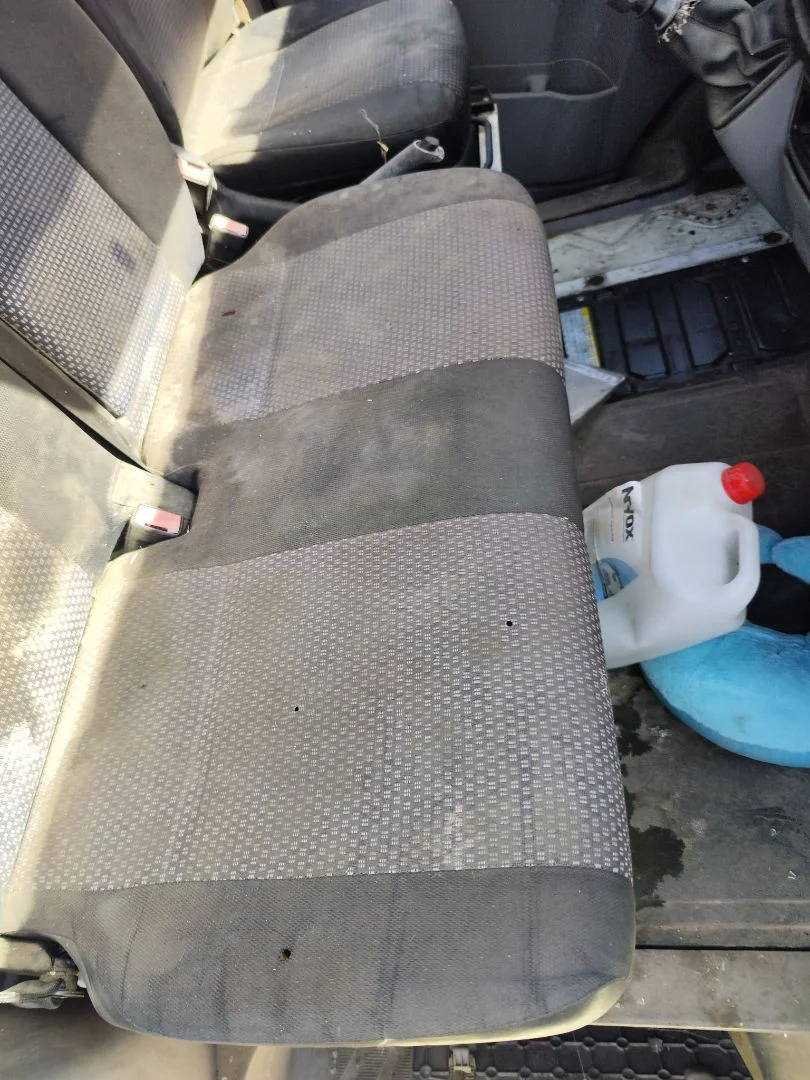 Foto de ASIENTO DELANTERO DERECHO MERCEDES-BENZ SPRINTER II FURGÓN 2.1 CDI CAT (88 CV / 65 KW) referencia A0009110567 FKZ