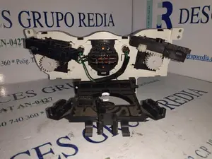 Foto de MANDO CALEFACCION / AIRE ACONDICIONADO HYUNDAI GETZ (TB) 1.1 12V CAT (63 CV / 46 KW) referencia 972501C000 foto 2