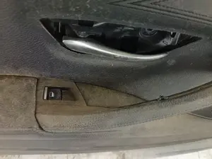 Foto de MANDO ELEVALUNAS DELANTERO IZQUIERDO BMW SERIE 5 TOURING (F11) 2.0 Turbodiesel (184 CV / 135 KW)