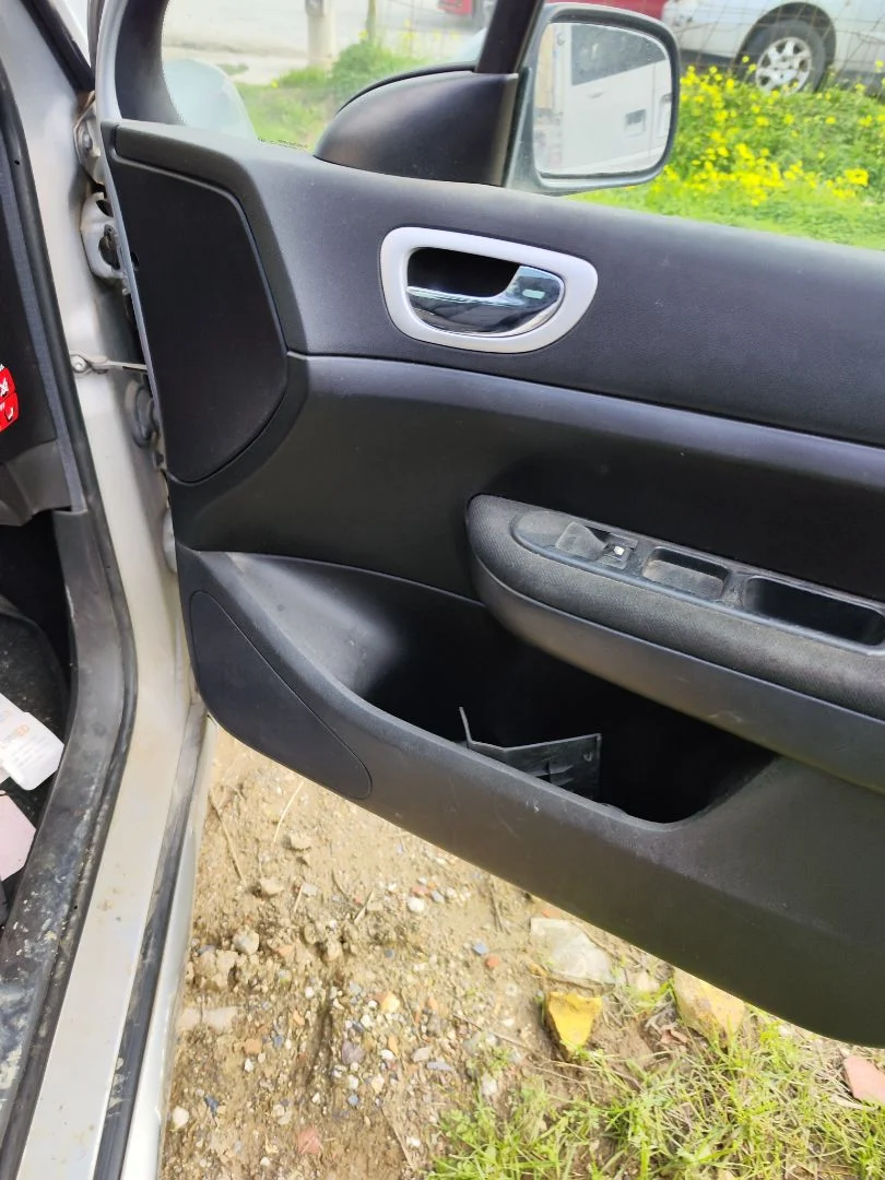 Foto de ELEVALUNAS DELANTERO DERECHO PEUGEOT 307 BREAK/ SW (S2) 2.0 16V HDi FAP CAT (RHR / DW10BTED4) (136 CV / 100 KW)