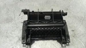 Foto de CENICERO AUDI A4 BERLINA (8E) 1.9 TDI (131 CV / 96 KW) referencia 8E0857951F foto 4