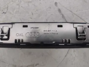 Foto de LUZ INTERIOR AUDI RS 3 SPORTBACK (8VA) 2.5 20V TFSI (367 CV / 270 KW) referencia 8V0947111A foto 2