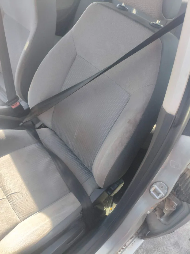 Foto de CINTURON SEGURIDAD DELANTERO IZQUIERDO SEAT IBIZA (6L1) 1.4 16V (75 CV / 55 KW) referencia 6L4857705L FKZ