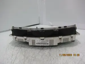 Foto de CUADRO INSTRUMENTOS HYUNDAI COUPE (J2) referencia 9400327101 foto 5