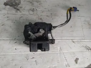Foto de CERRADURA MALETERO / PORTON TOYOTA COROLLA VERSO (R1) 2.2 Turbodiesel CAT (136 CV / 100 KW) referencia 6935005051 foto 4