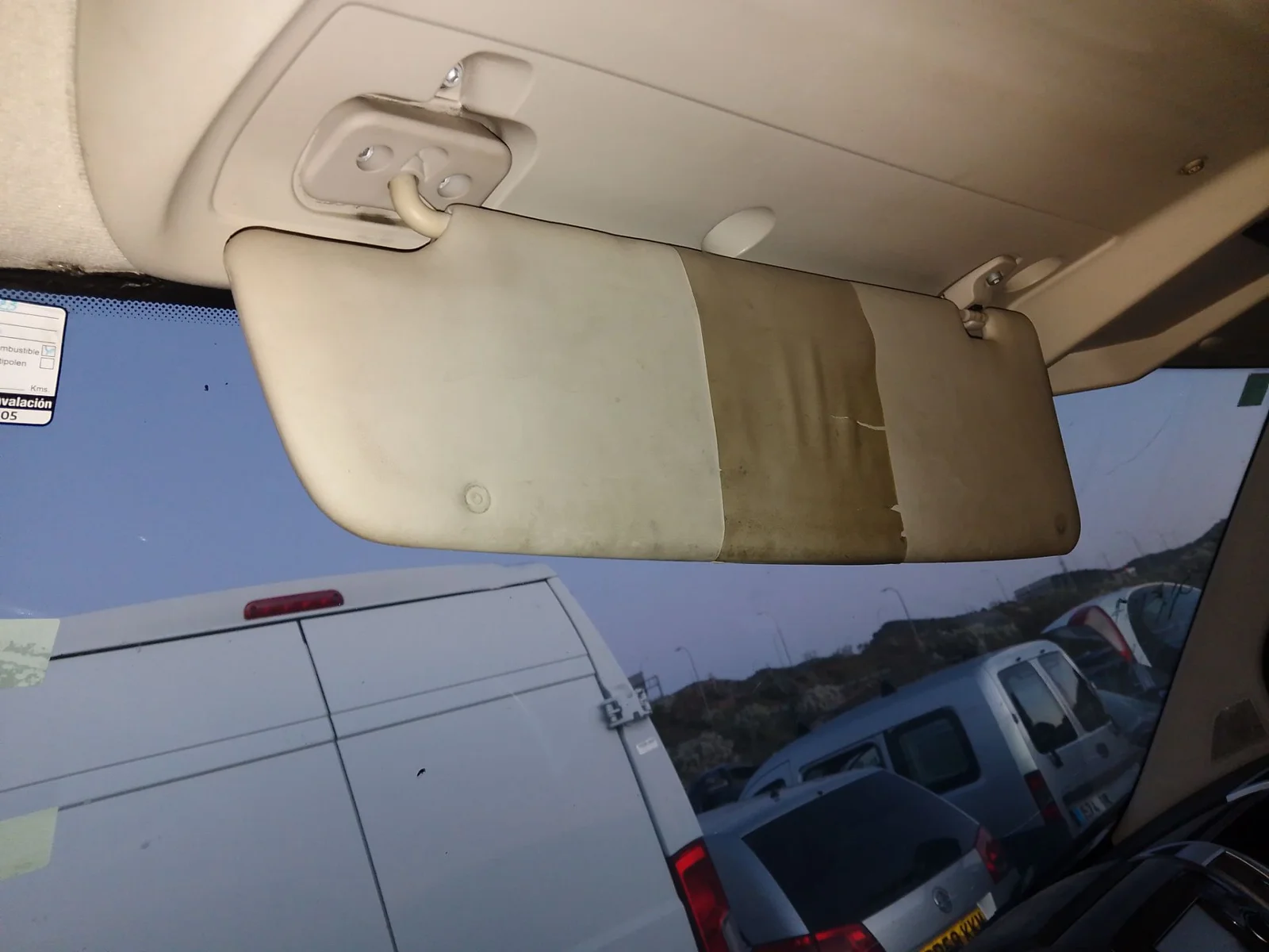 Foto de PARASOL IZQUIERDO FIAT DUCATO 3 MAXI FURGÓN TS 35 (295) 2.3 JTD CAT (131 CV / 96 KW) referencia 0735423076