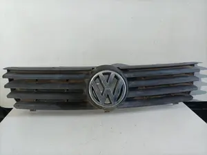 Foto de REJILLA DELANTERA VOLKSWAGEN POLO III BERLINA (6N2) referencia 6N0853651J