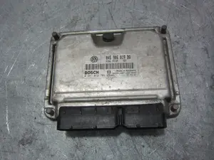 Foto de CENTRALITA MOTOR UCE SEAT IBIZA (6L1) 1.4 TDI (80 CV / 59 KW) referencia 045906019BQ