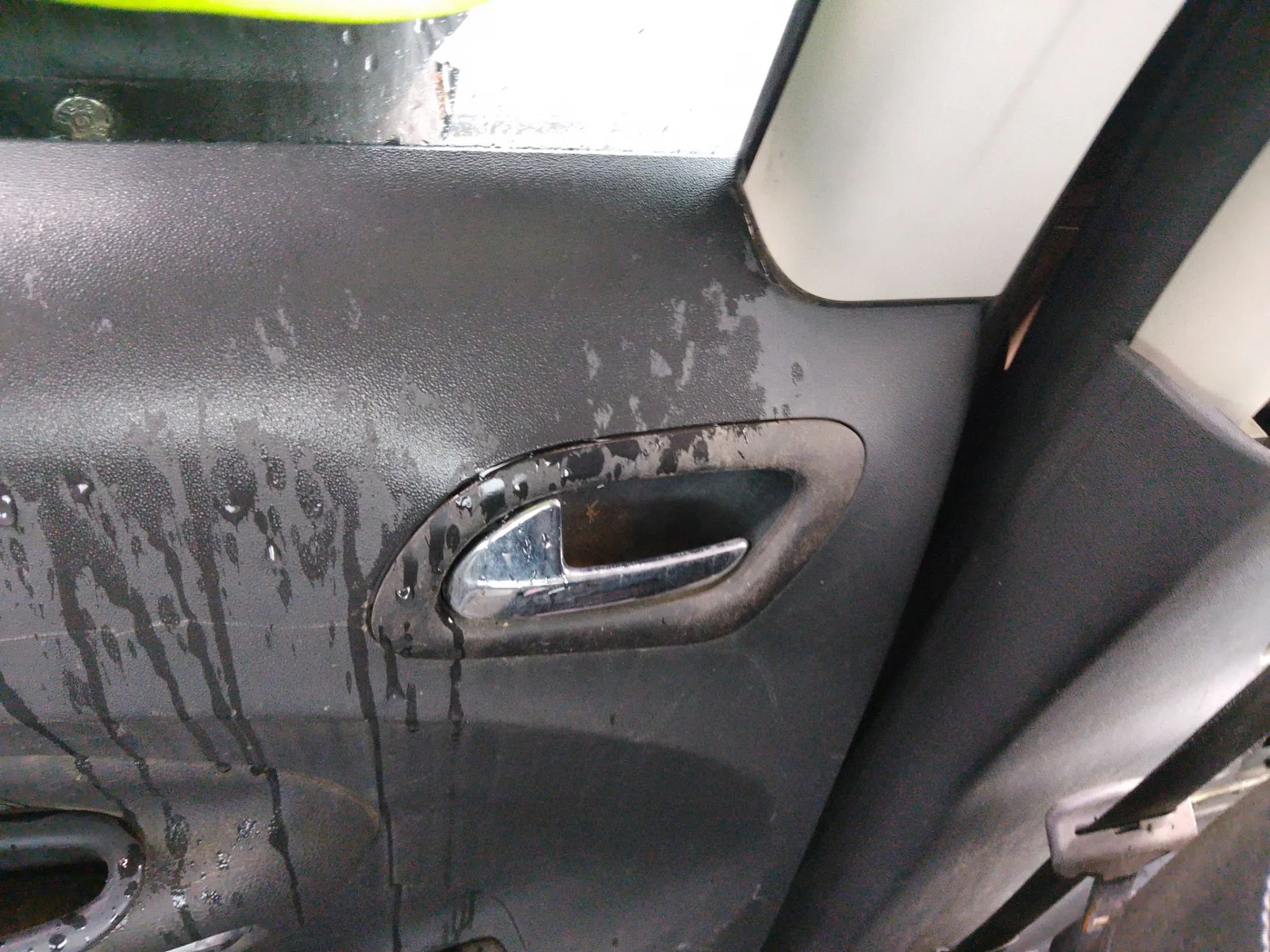 Foto de MANETA INTERIOR TRASERA IZQUIERDA CITROEN C3 PICASSO 1.6 16V (120 CV / 88 KW)