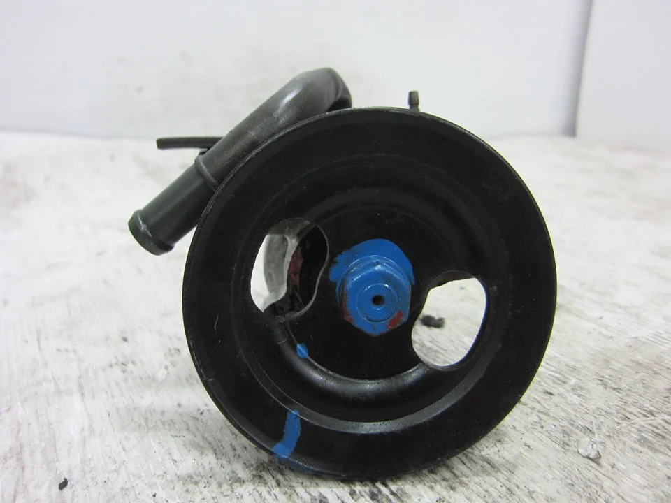 Foto de BOMBA DIRECCION HYUNDAI COUPE (RD) referencia YST5