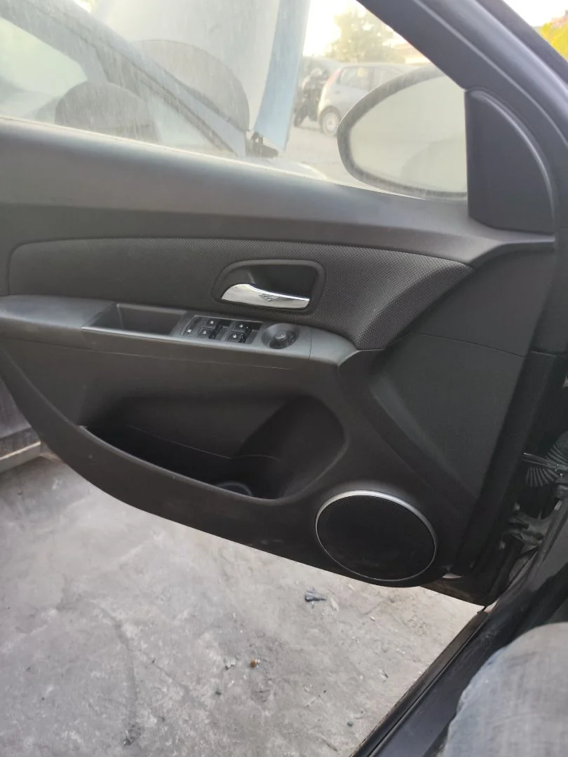 Foto de ELEVALUNAS DELANTERO IZQUIERDO CHEVROLET CRUZE 2.0 Diesel CAT (163 CV / 120 KW) referencia 94532757