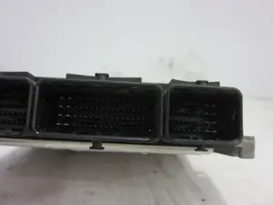 Foto de CENTRALITA MOTOR UCE RENAULT SCENIC III (JZ) 1.6 dCi Diesel FAP (131 CV / 96 KW) referencia 0281018659 foto 2