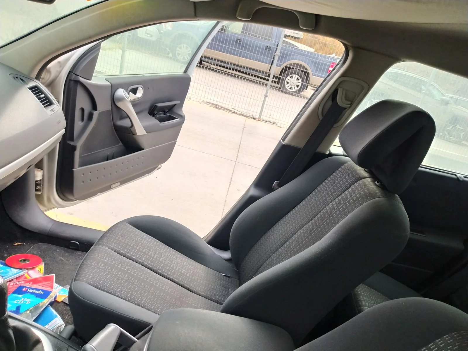 Foto de CINTURON SEGURIDAD DELANTERO DERECHO RENAULT MEGANE II CLASSIC BERLINA 1.6 16V (112 CV / 82 KW)