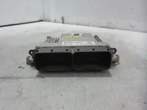 Foto de CENTRALITA MOTOR UCE KIA CEED (JD) 1.4 CRDi CAT (90 CV / 66 KW) referencia 391402A800 foto 5