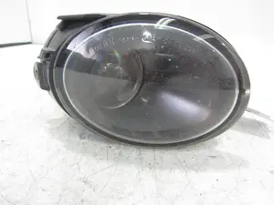 Foto de FARO ANTINIEBLA DERECHO VOLKSWAGEN PASSAT BERLINA (3C2) 2.0 TDI (140 CV / 103 KW) referencia 271274 foto 5