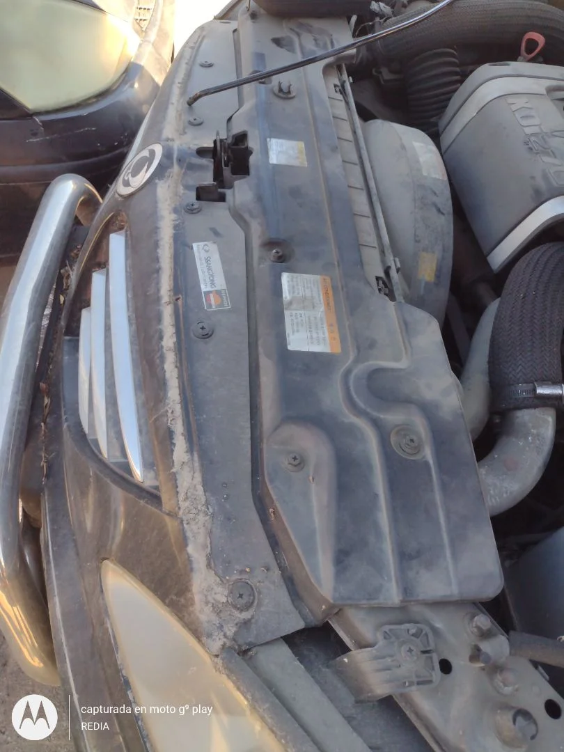 Foto de PANEL FRONTAL SSANGYONG RODIUS 2.7 Turbodiesel CAT (163 CV / 120 KW)
