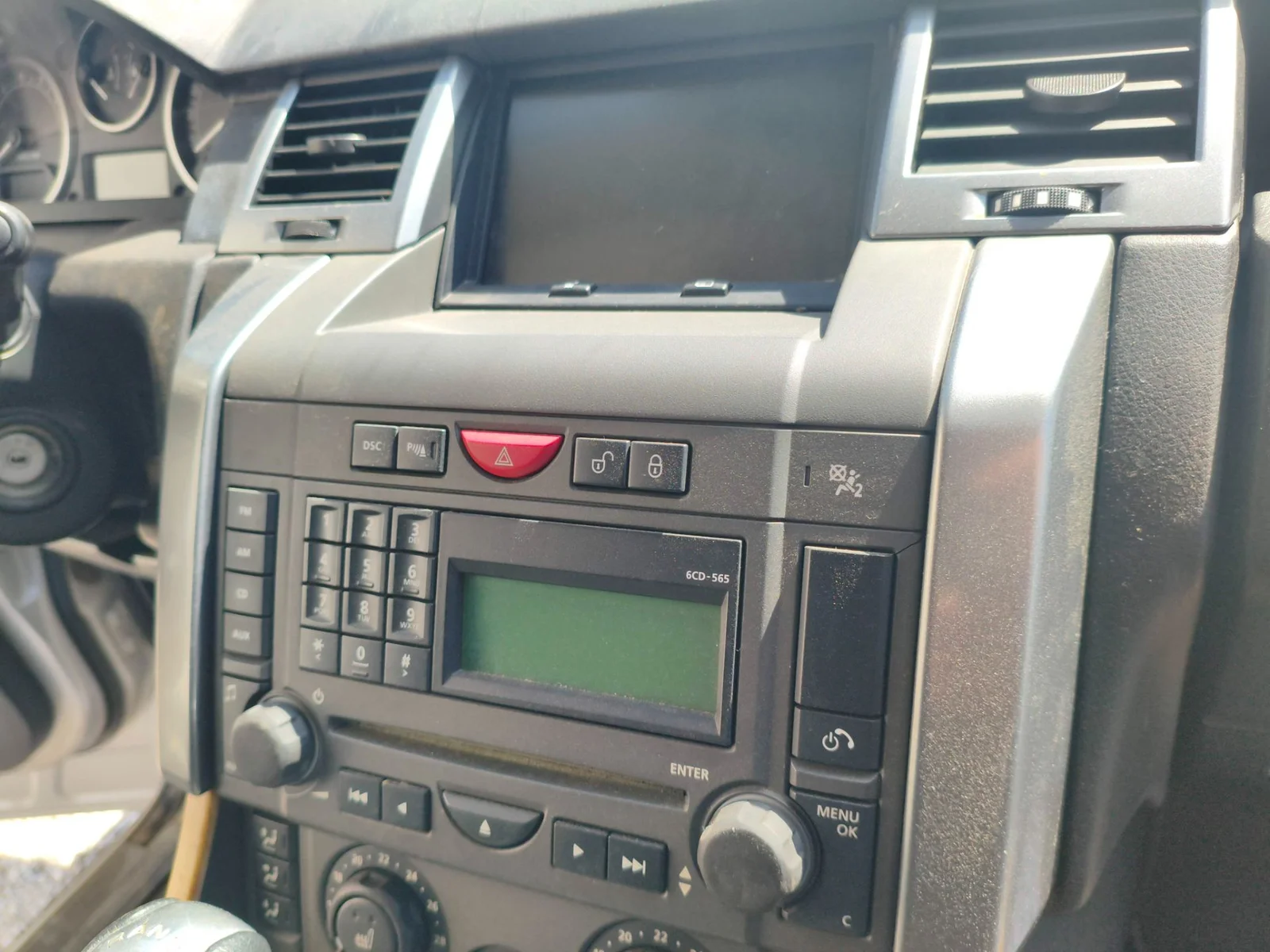 Foto de SISTEMA AUDIO / RADIO CD LAND ROVER RANGE ROVER SPORT 4.4 V8 CAT (299 CV / 220 KW)