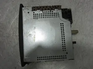 Foto de SISTEMA AUDIO / RADIO CD RENAULT SCENIC II (JM) referencia 8200300858B foto 4