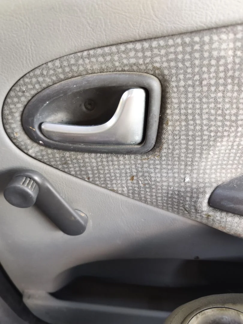 Foto de MANETA INTERIOR TRASERA DERECHA RENAULT SCENIC I (JA...) 1.9 dCi Diesel CAT (102 CV / 75 KW) referencia 7700353283