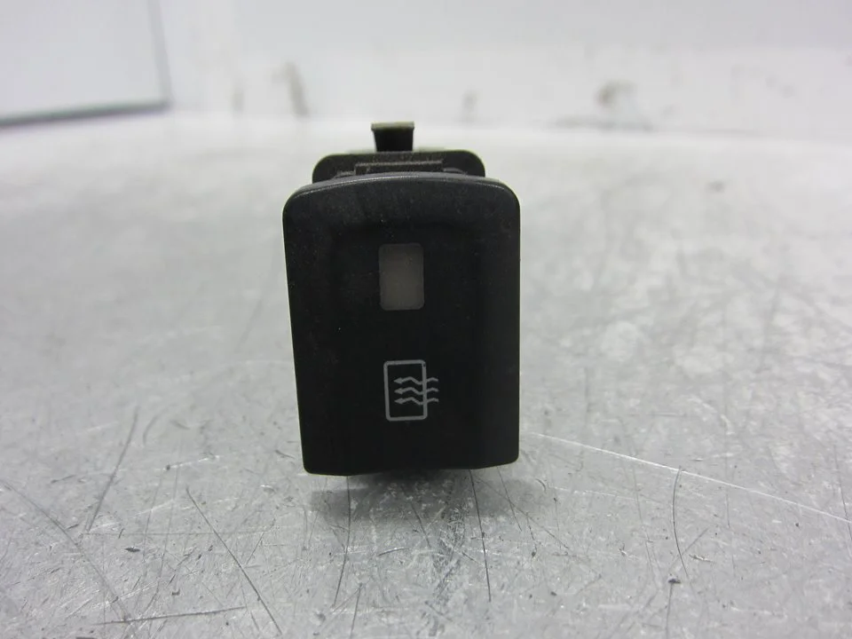 Foto de INTERRUPTOR AUDI A3 (8L) 1.9 TDI (90 CV / 66 KW) referencia 8L0941503A