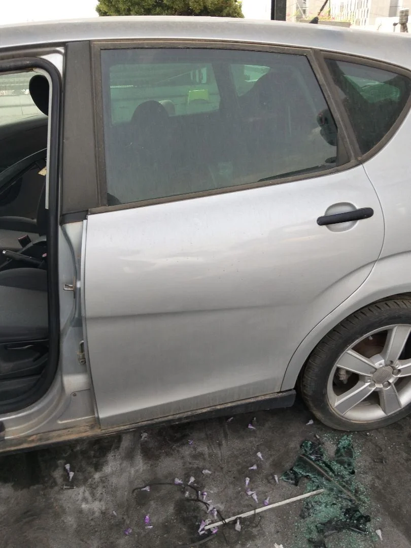 Foto de PUERTA TRASERA IZQUIERDA SEAT ALTEA (5P1) 1.9 TDI (105 CV / 77 KW) referencia 5P0833055A