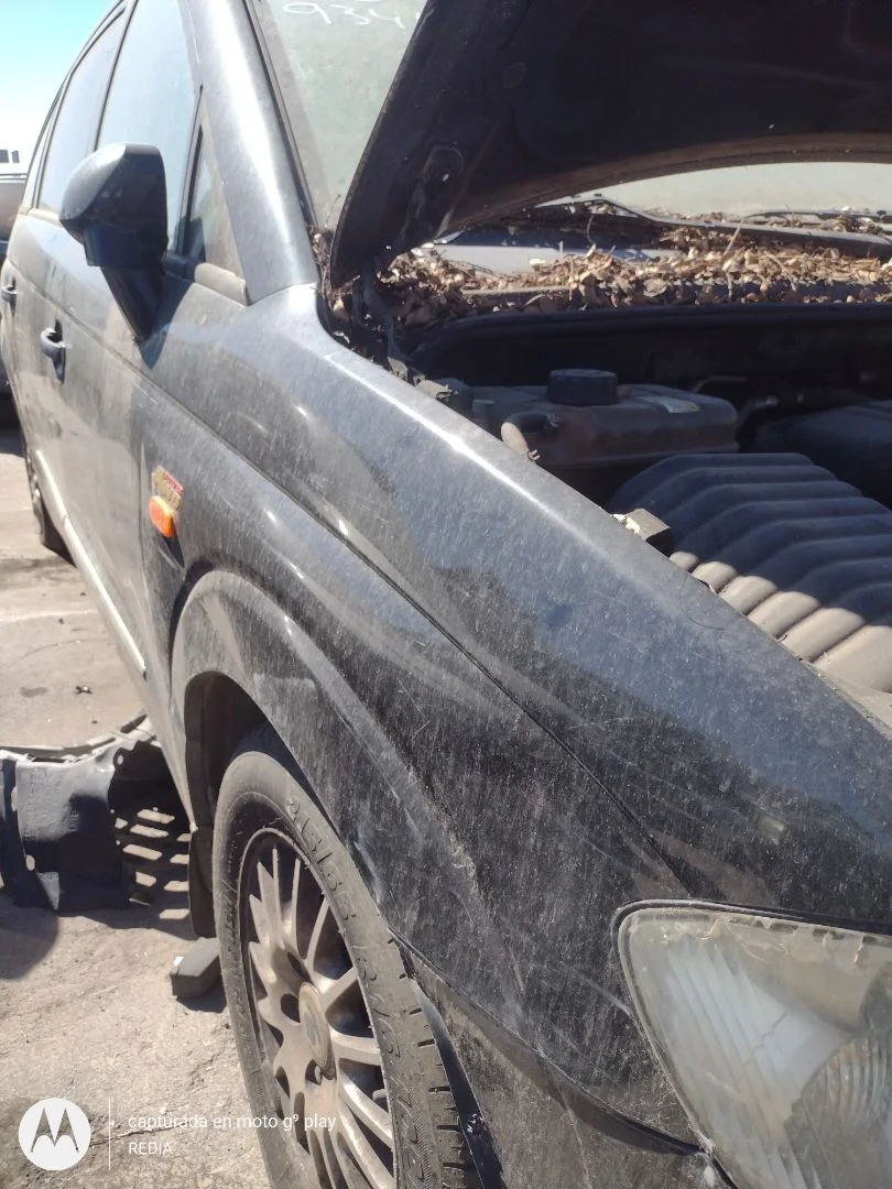 Foto de ALETA DELANTERA DERECHA SSANGYONG RODIUS 2.7 Turbodiesel CAT (163 CV / 120 KW)