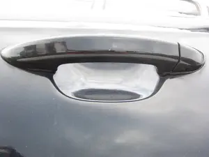 Foto de MANETA EXTERIOR TRASERA IZQUIERDA VOLKSWAGEN PASSAT BERLINA (3C2) 2.0 TDI (140 CV / 103 KW) foto 3