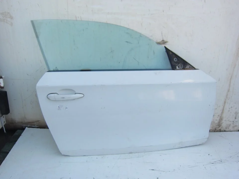 Foto de PUERTA DELANTERA DERECHA BMW SERIE 1 BERLINA (E81/E87)