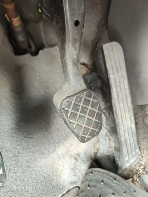 Foto de PEDAL FRENO VOLKSWAGEN CADDY (2K)(02.2004) 1.9 TDI (BSU) (75 CV / 55 KW)