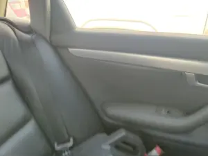 Foto de MANETA INTERIOR TRASERA IZQUIERDA AUDI A4 BERLINA (8E) 2.5 V6 24V TDI (180 CV / 132 KW) referencia 8E0839019C FKZ