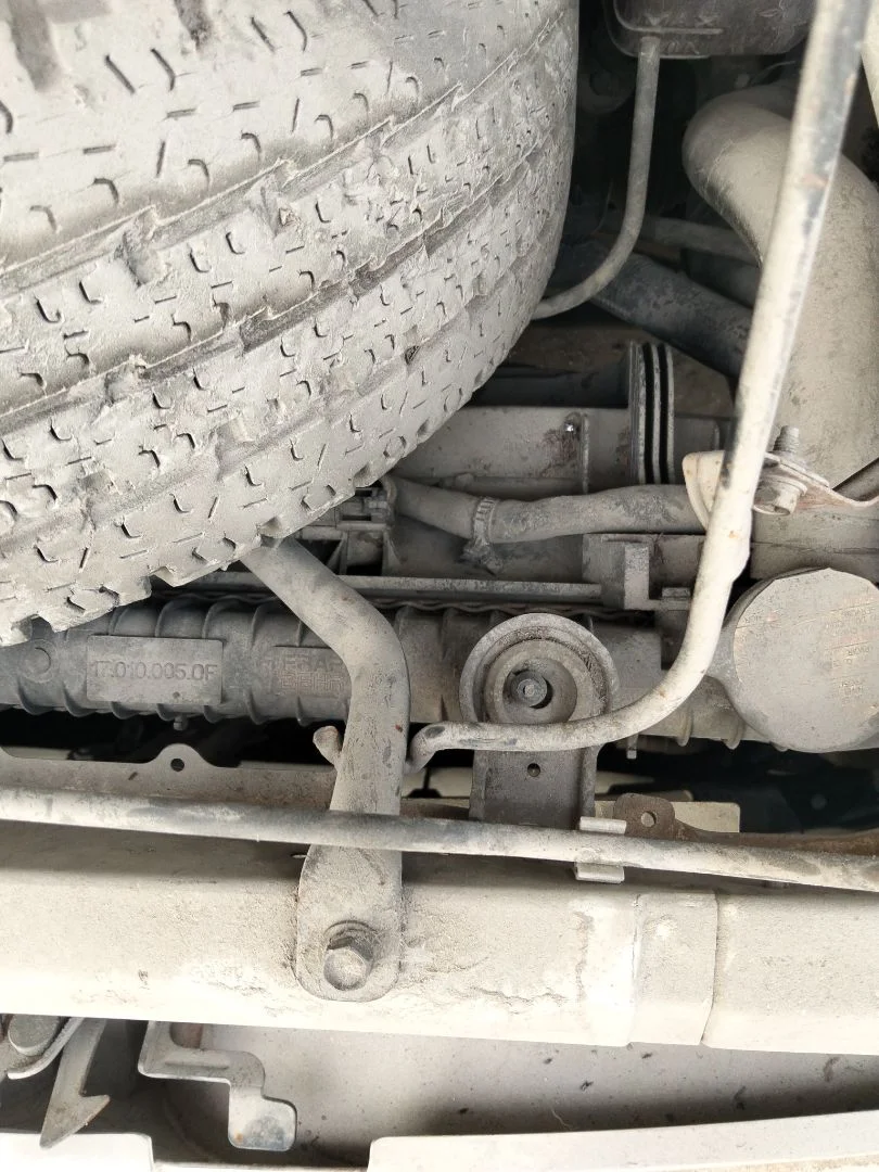 Foto de RADIADOR AGUA NISSAN VANETTE CARGO 2.3 Diesel (75 CV / 55 KW)