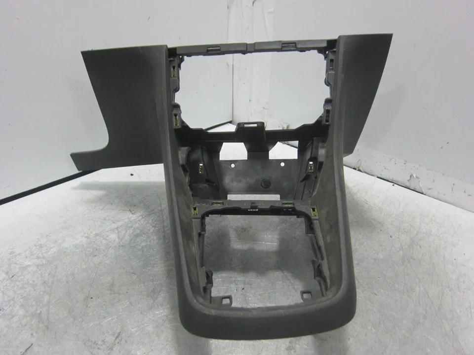 Foto de CONSOLA CENTRAL SEAT LEON (5F1) 1.6 TDI (105 CV / 77 KW) referencia 5F1863681