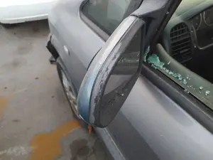 Foto de RETROVISOR IZQUIERDO OPEL ZAFIRA A 2.0 DTI (101 CV / 74 KW)