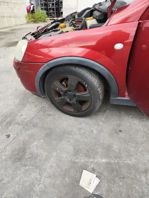 Foto de ALETA DELANTERA IZQUIERDA OPEL CORSA C 1.2 16V CAT (Z 12 XEP / LB4) (80 CV / 59 KW)