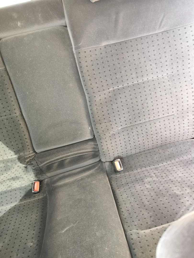 Foto de ASIENTOS TRASERO IZQUIERDO VOLKSWAGEN PASSAT VARIANT (3B5) 1.9 TDI (110 CV / 81 KW)