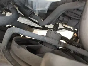 Foto de TUBO PRESION DIRECCION ASISTIDA VOLKSWAGEN GOLF IV BERLINA (1J1)(10.1997) 2.0  (116 CV / 85 KW)