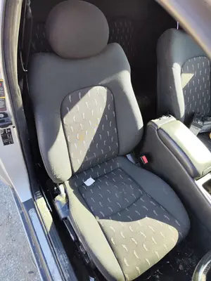 Foto de ASIENTO DELANTERO DERECHO MERCEDES-BENZ CLASE C (BM 203) SPORTCOUPE 2.2 CDI CAT (143 CV / 105 KW) foto 2