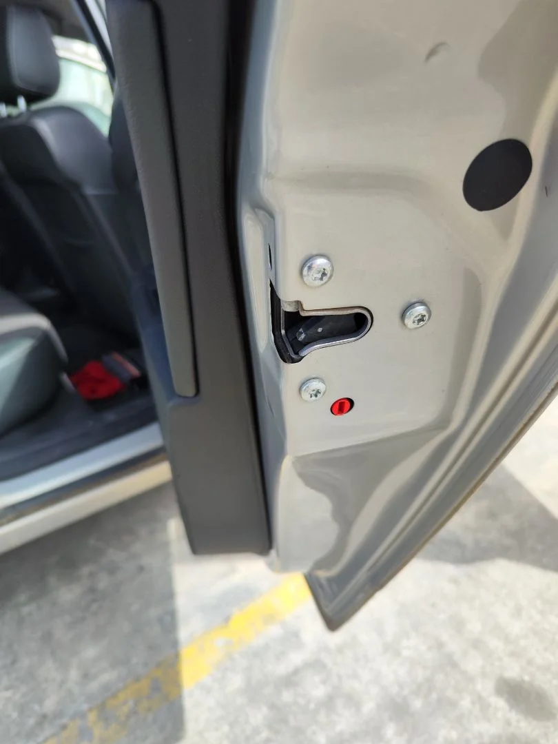 Foto de CERRADURA PUERTA TRASERA DERECHA OPEL ASTRA H BERLINA 1.7 16V CDTI (110 CV / 81 KW) referencia 13210738